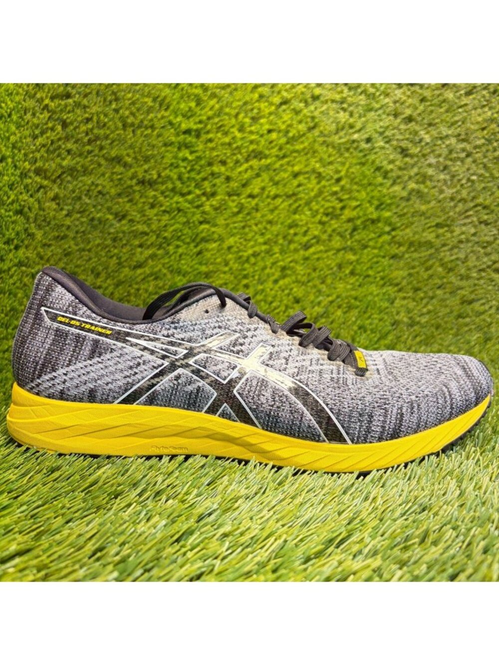 Asics Gel DS Trainer 24 Mens Size 10.5 Gray Black Yellow Running Shoes Sneakers